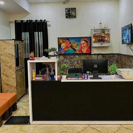 Hotel O K R Resdiancy Near Botanic Garden Of Indian Republic Noida Exterior foto