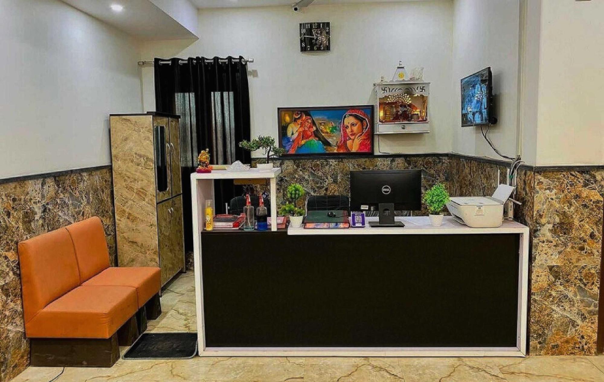 Hotel O K R Resdiancy Near Botanic Garden Of Indian Republic Noida Exterior foto